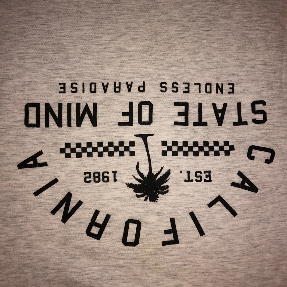 Gray Graphic tee - Picture 2 of 2